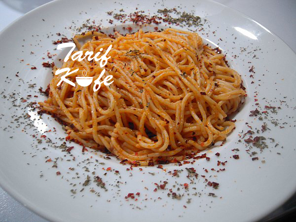 Köfte Baharatlı Spagetti