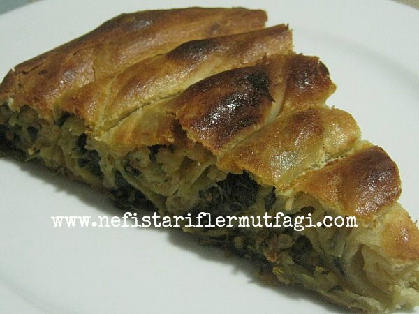 ıspanaklı açma börek Tarif Kafe Resimli, Pratik ve Kolay Yemek