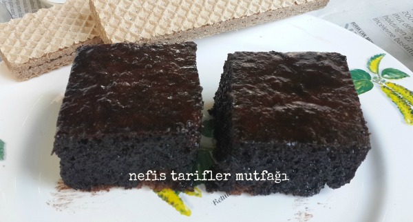 Vişne Sulu Islak Kek Tarif Kafe Resimli, Pratik ve Kolay Yemek